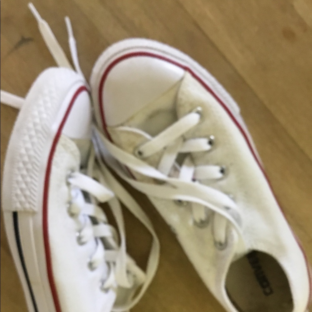 Converse white canvas flats, sz 1